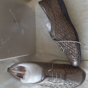 Taryn Rose shoes. Color is Metallic Nappa. Size 9M.